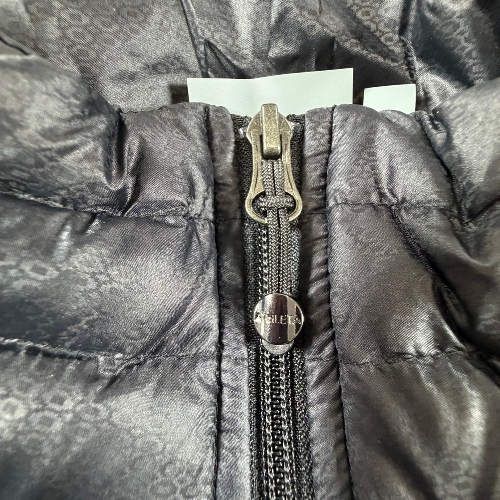 Athleta Womens Size Small Downalicious Goose Down Fill Puffer Vest Full Zip - Picture 9 of 12